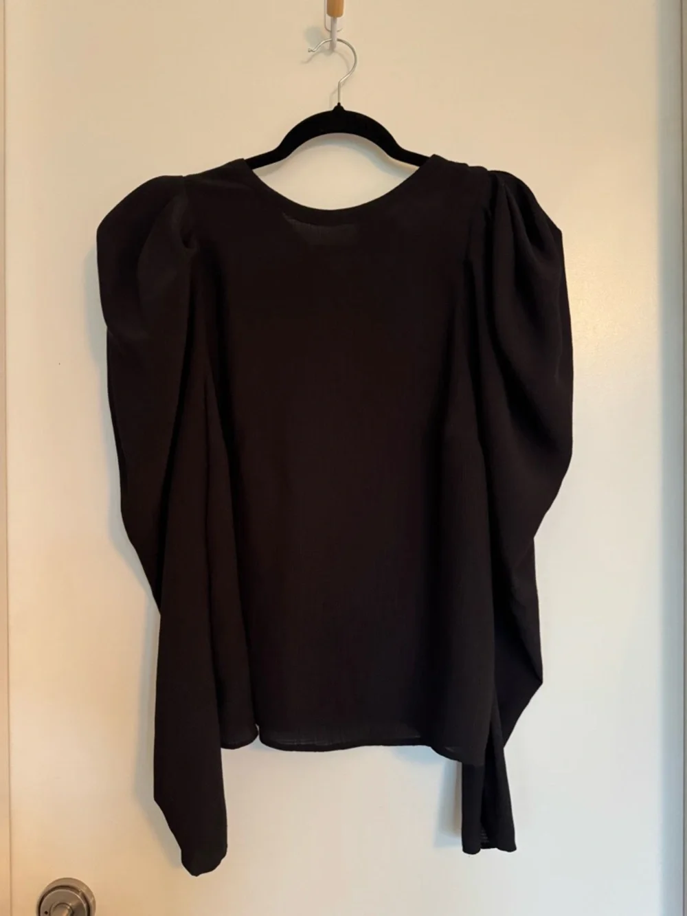 H&M Black Puff Sleeve Blouse Size Medium - Picture 2 of 8
